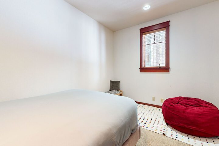 Room 15 of 64