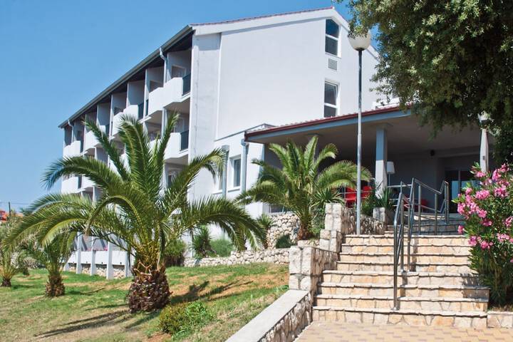 Hotel 54 of 59