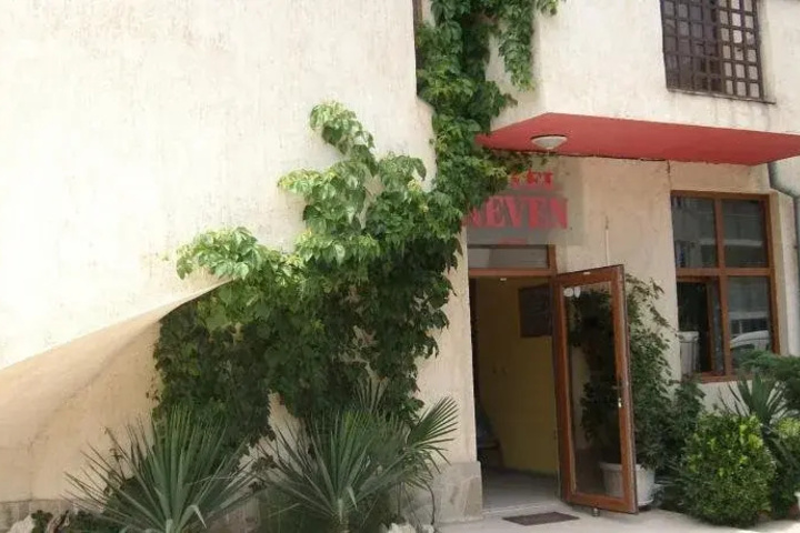 Hotel Neven