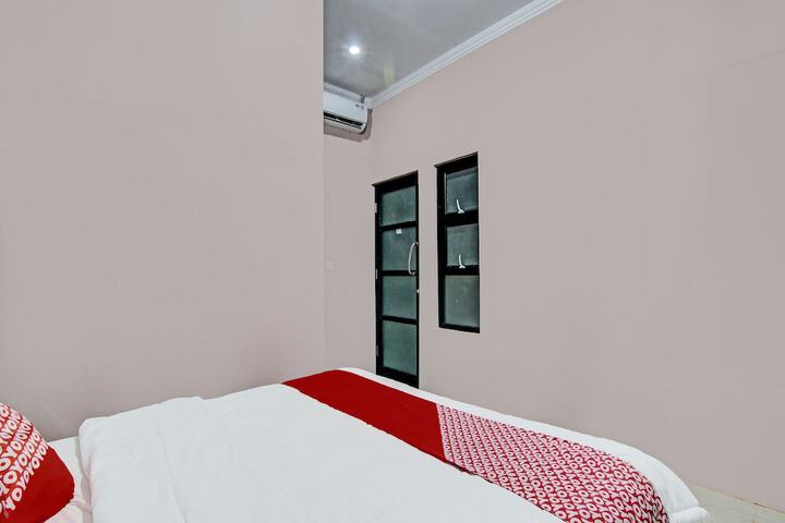 Room 10 of 30