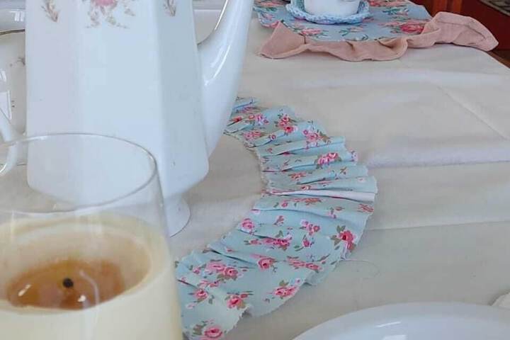 Breakfast/Coffee Service 122 of 136