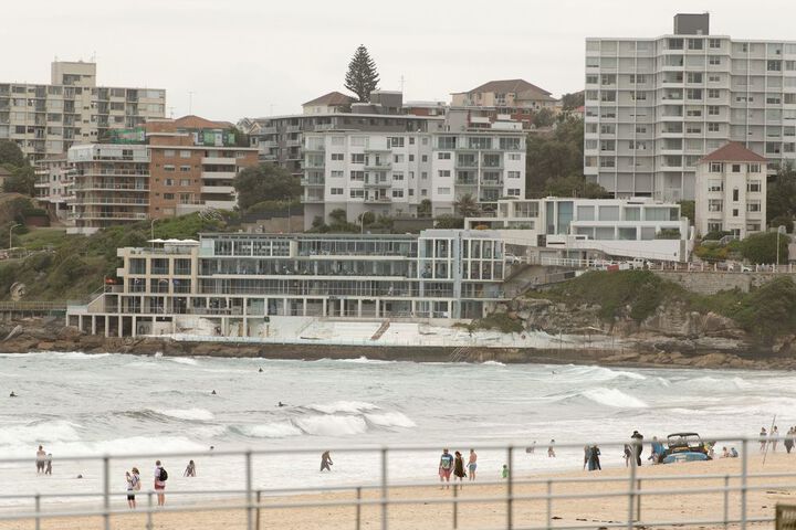 Beach 19 of 39