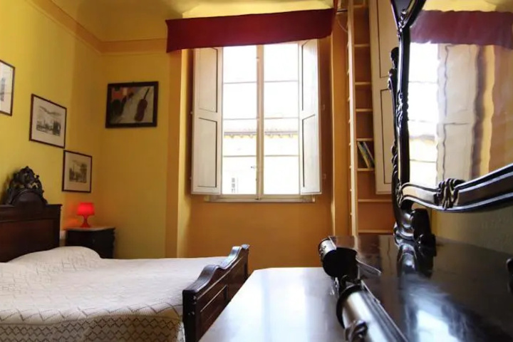 Room 5 of 5