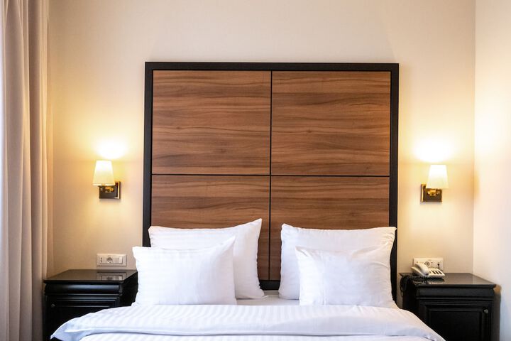Room 35 of 102