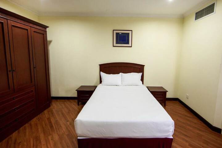 Room 17 of 42