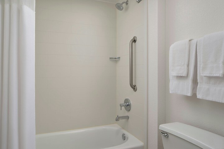 Room 20 of 46