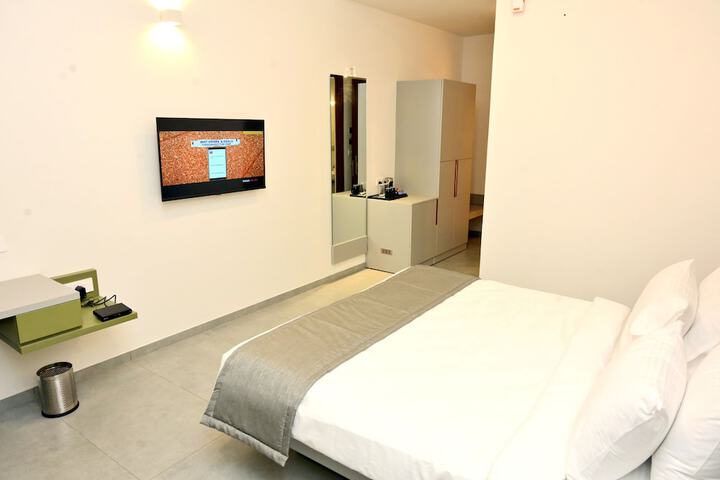 Room 12 of 29