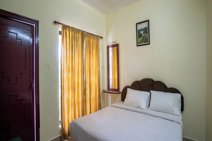 Room 15 of 53
