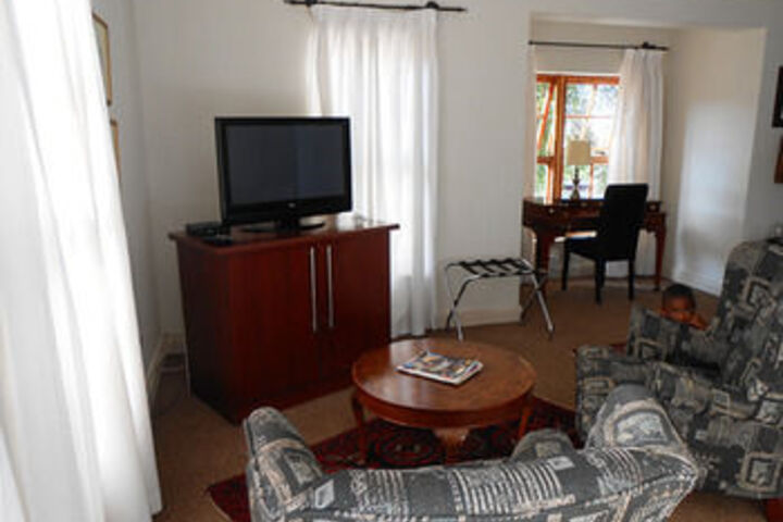 Room 11 of 17