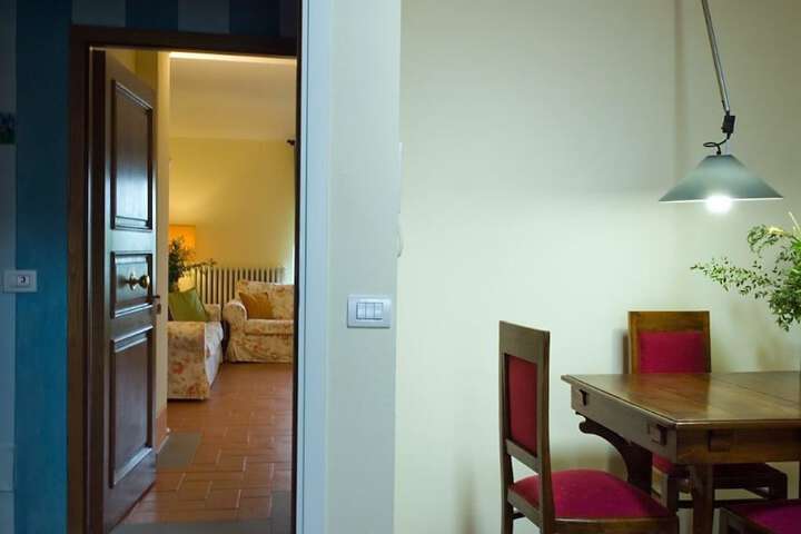 Room 17 of 141