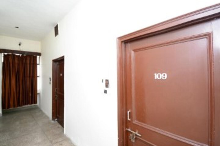 Hotel Diamond by OYO Rooms