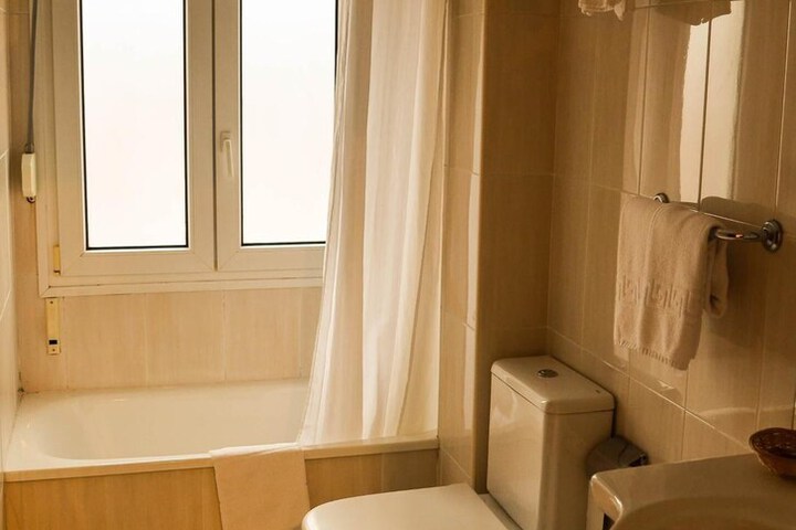 Room 34 of 54