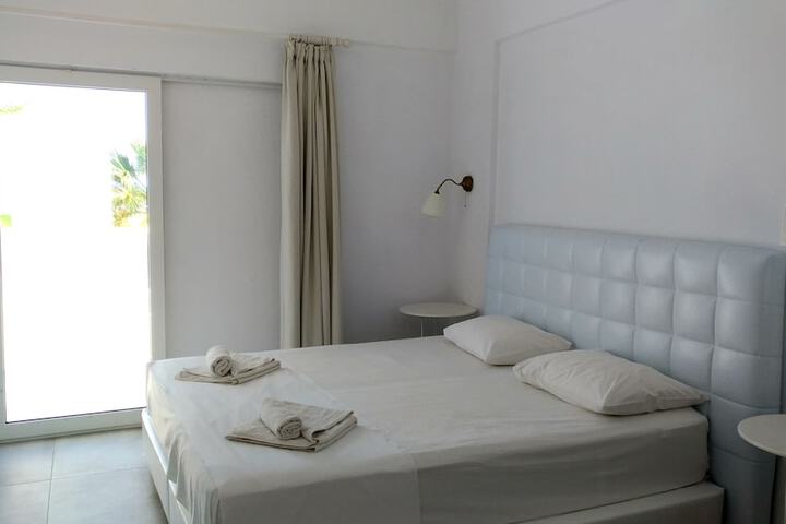 Room 34 of 84