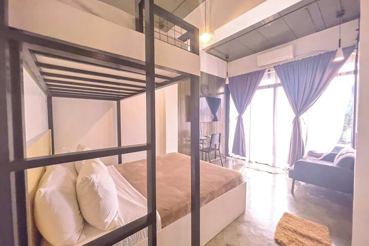 Room 18 of 45