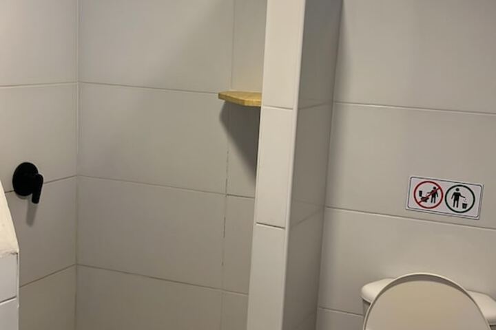 Room 38 of 62
