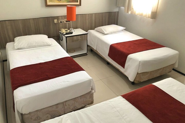 Room 18 of 64