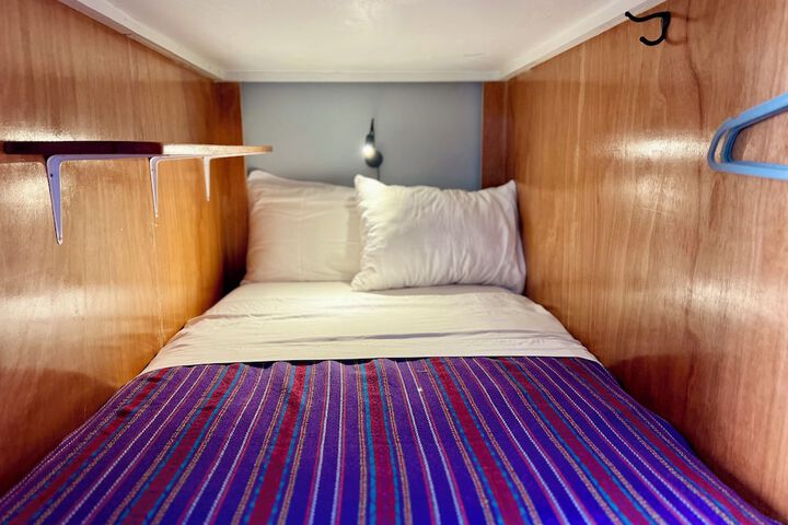 Room 16 of 53