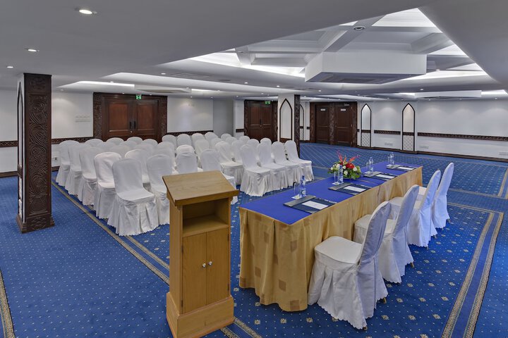 Ballroom/Hall 90 of 110