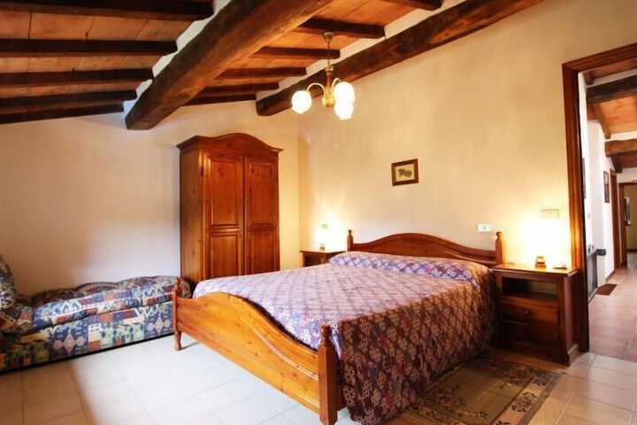 Room 2 of 38