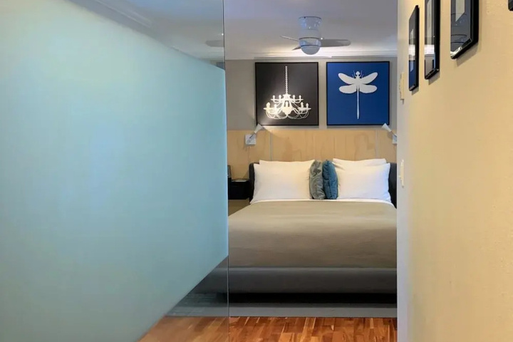Room 2 of 15