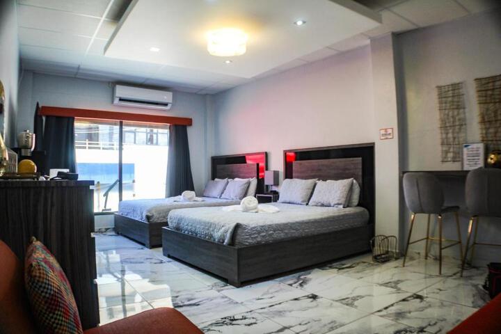 Itza-Bella Suites