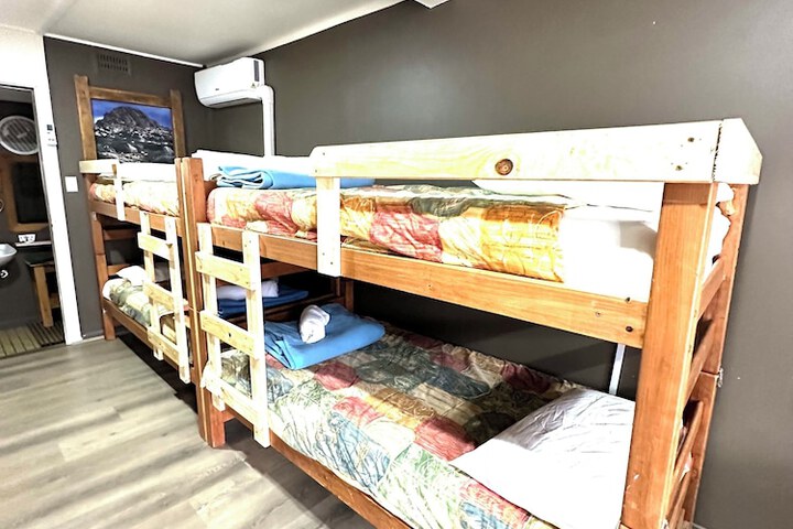 Room 38 of 180