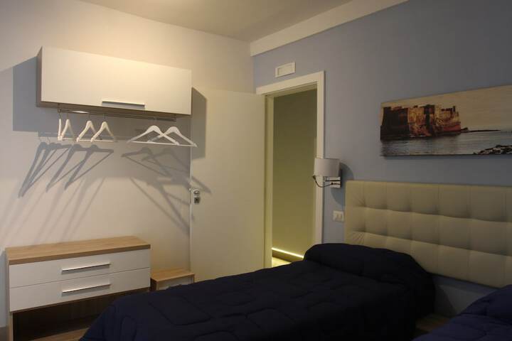 Room 21 of 64