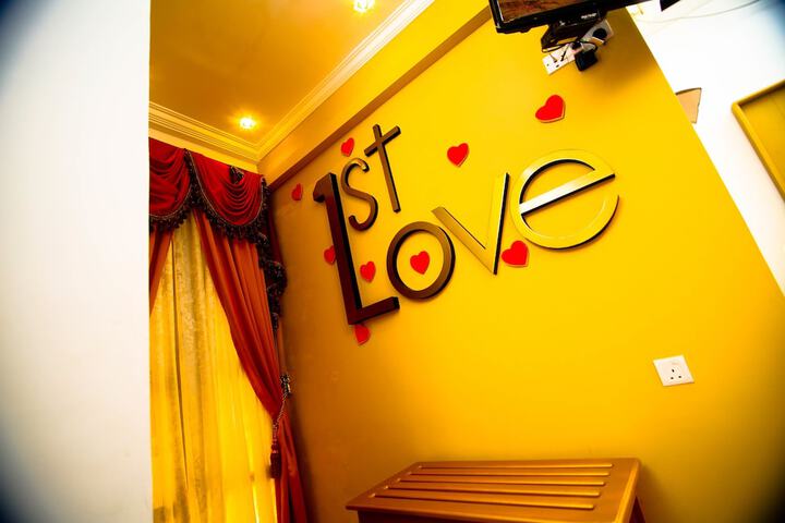 Room 94 of 230