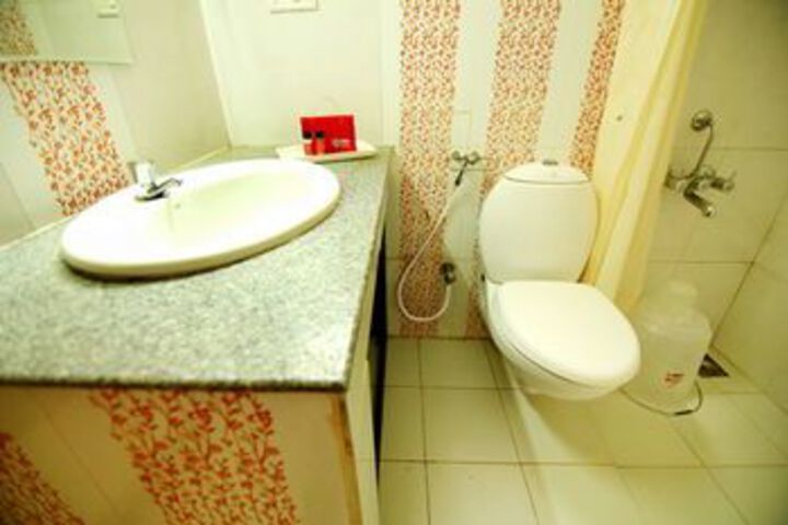 Room 8 of 36