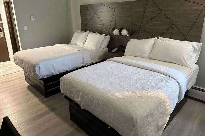 2 Double Beds (2 of 7)