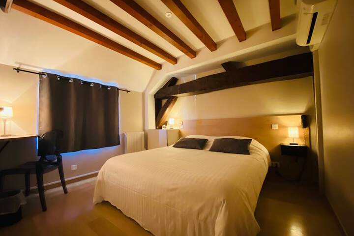 Room 21 of 63