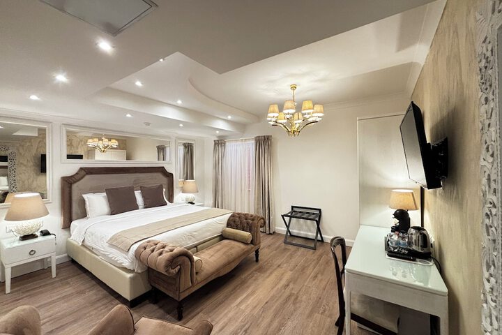 Room 118 of 155