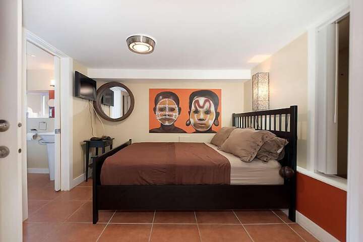 Room 8 of 44