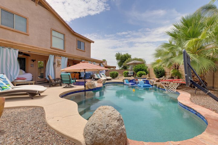 Maricopa Desert Oasis: Fenced Yard w / Hot Tub