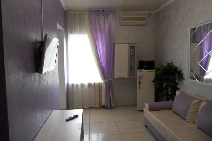 Room 2 of 15