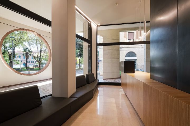 Guest Lobby