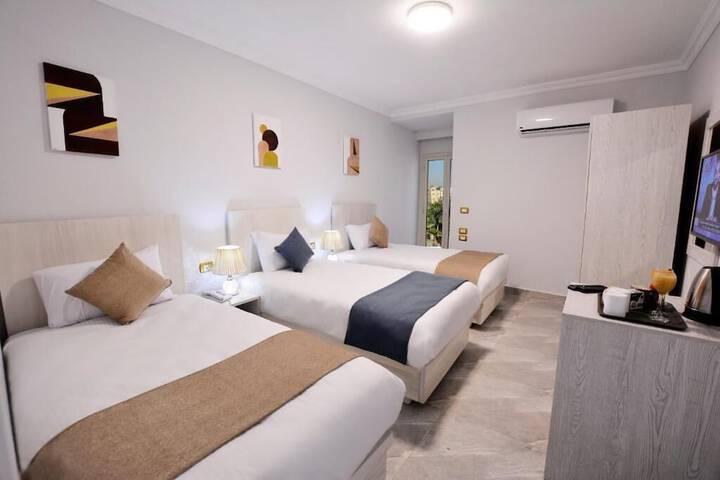 Room 3 of 56