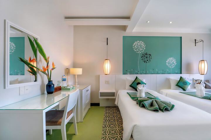 Room 10 of 73