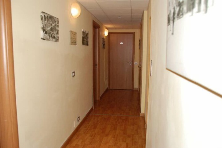 Ballroom/Hall 31 of 32