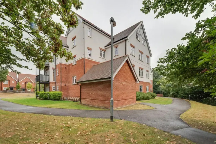 NEW 2BD Flat Great Location Heart of Maidenhead