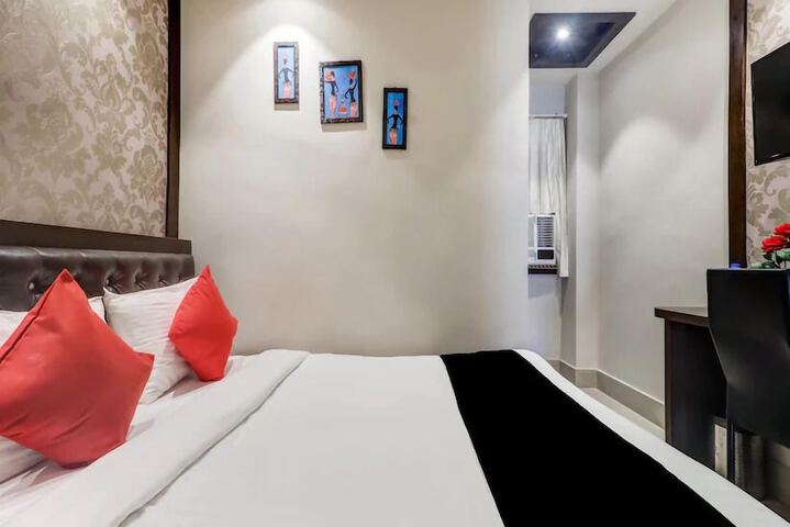 Room 16 of 21