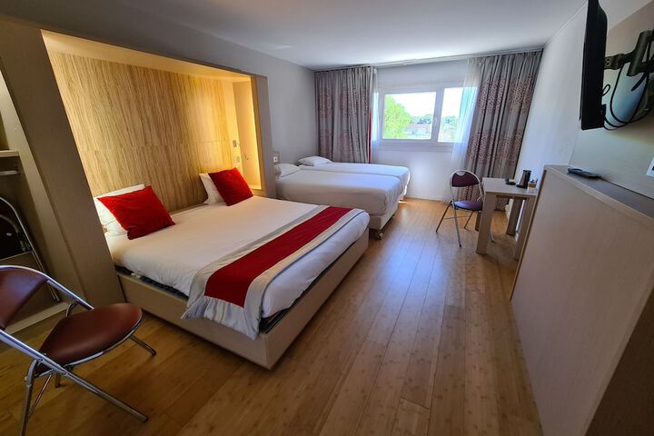Room 29 of 73