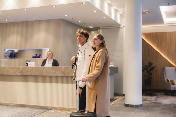 Guest Lobby