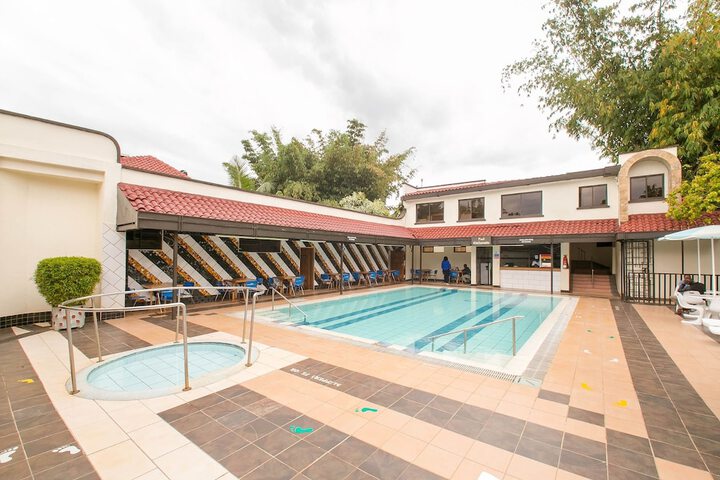 Pool 84 of 194