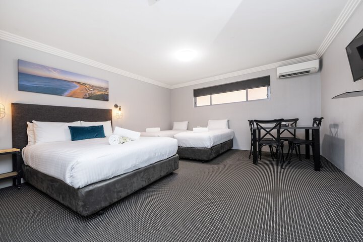 Room 25 of 65