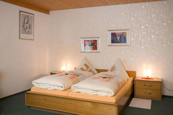 Room 3 of 15
