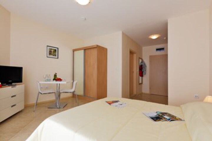 Room 20 of 23