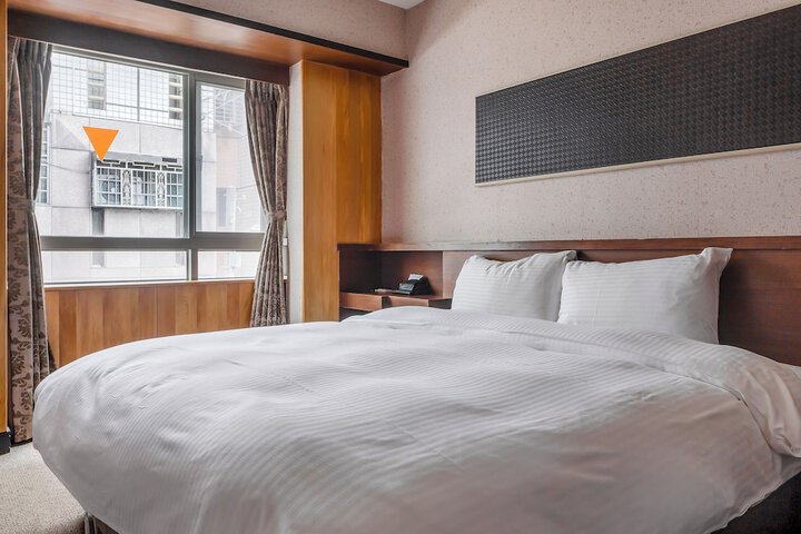 Room 46 of 90
