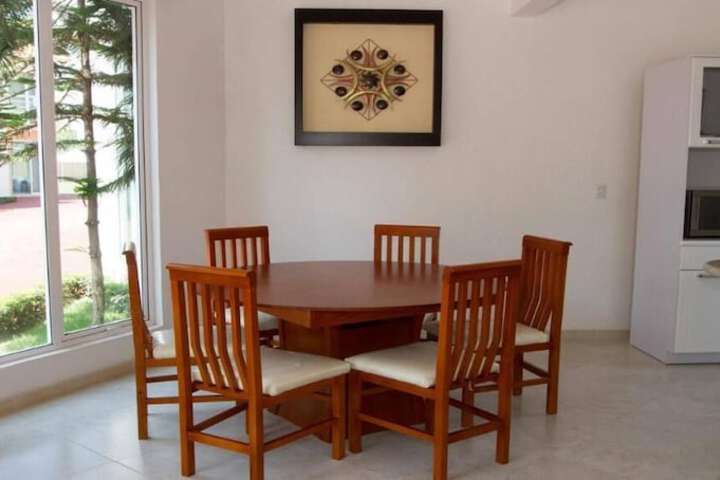 Room 8 of 21