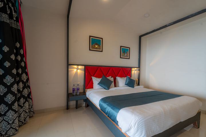 Room 44 of 187